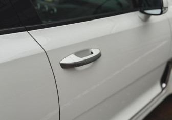 Подержанный автомобиль Kia Stinger 2018 года (24 фото)