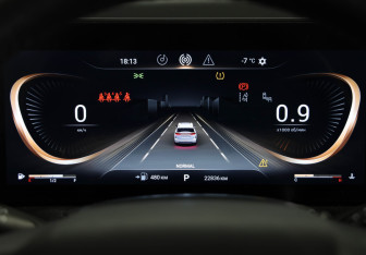 Подержанный автомобиль Exeed VX 2023 года (12 фото)