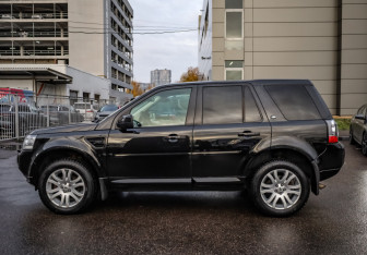 Подержанный автомобиль Land Rover Freelander 2013 года (9 фото)