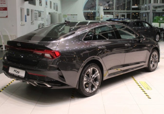 Новый Kia K5 2025 (4 фото)