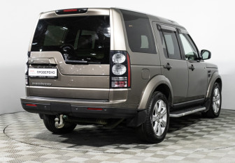 Подержанный автомобиль Land Rover Discovery 2015 года (5 фото)
