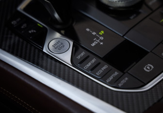 Подержанный автомобиль BMW X6 2020 года (27 фото)