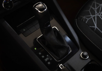 Подержанный автомобиль Skoda Octavia Liftback 2020 года (18 фото)