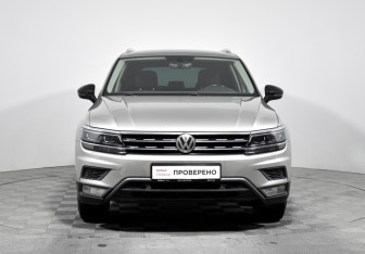 Подержанный автомобиль Volkswagen Tiguan 2017 года (2 фото)