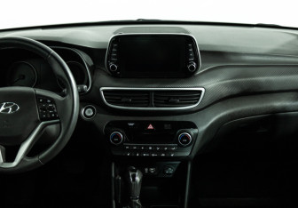 Подержанный автомобиль Hyundai Tucson 2020 года (14 фото)