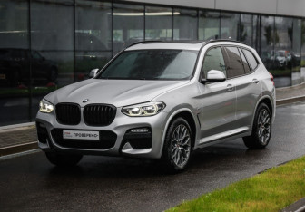 Подержанный автомобиль BMW X3 2019 года (3 фото)
