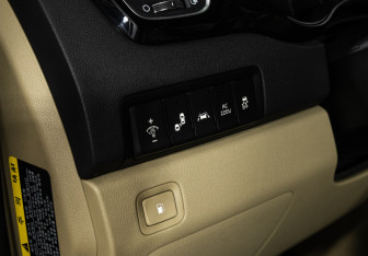 Подержанный автомобиль Kia Carnival 2019 года (22 фото)