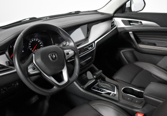 Подержанный автомобиль Changan CS35PLUS 2021 года (9 фото)