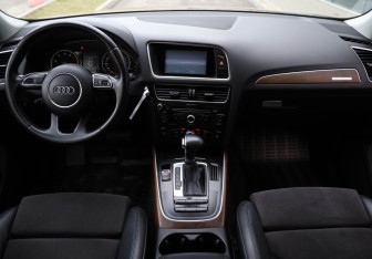 Подержанный автомобиль Audi Q5 2014 года (8 фото)