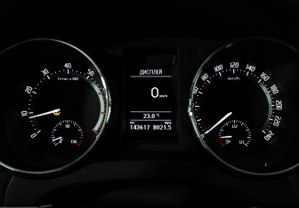 Подержанный автомобиль Skoda Yeti 2016 года (12 фото)