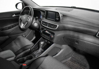 Подержанный автомобиль Hyundai Tucson 2018 года (13 фото)