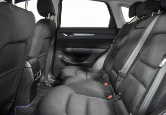 Подержанный автомобиль Mazda CX-5 2017 года (13 фото)