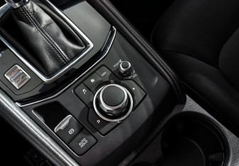 Подержанный автомобиль Mazda CX-5 2017 года (18 фото)