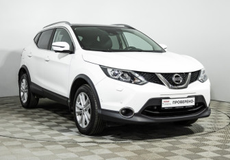 Подержанный автомобиль Nissan Qashqai 2017 года (3 фото)