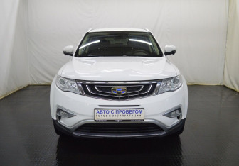 Подержанный автомобиль Geely Atlas 2021 года (2 фото)