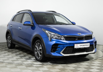 Подержанный автомобиль Kia Rio Hatchback 2021 года (3 фото)
