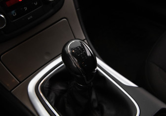 Подержанный автомобиль Opel Insignia Liftback 2011 года (13 фото)