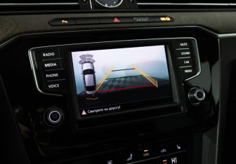 Подержанный автомобиль Volkswagen Passat Sedan 2016 года (15 фото)