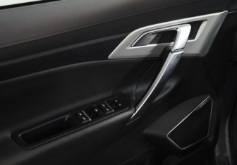 Подержанный автомобиль Geely Atlas 2019 года (16 фото)