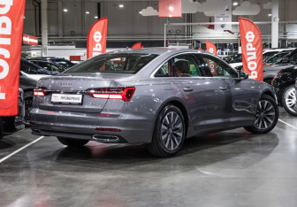 Подержанный автомобиль Audi A6 Sedan 2019 года (7 фото)