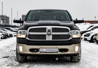 Подержанный автомобиль Dodge RAM 2014 года (3 фото)