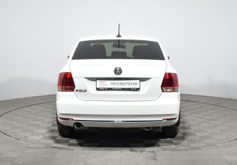 Подержанный автомобиль Volkswagen Polo Sedan 2017 года (6 фото)