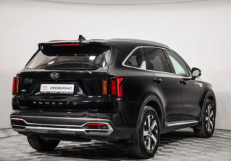Подержанный автомобиль Kia Sorento 2020 года (5 фото)