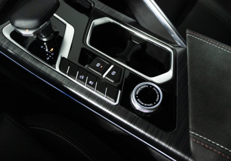 Подержанный автомобиль Geely Tugella 2023 года (21 фото)