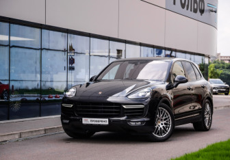 Подержанный автомобиль Porsche Cayenne 2014 года (1 фото)