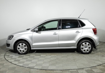 Подержанный автомобиль Volkswagen Polo Hatchback 2012 года (8 фото)