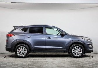 Подержанный автомобиль Hyundai Tucson 2019 года (4 фото)