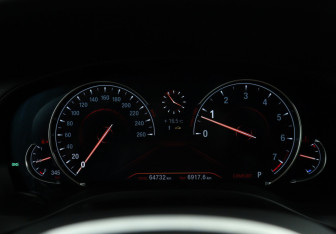 Подержанный автомобиль BMW X3 2018 года (21 фото)