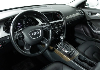 Подержанный автомобиль Audi A4 Sedan 2015 года (11 фото)