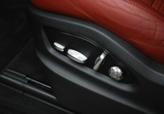 Подержанный автомобиль Porsche Cayenne 2019 года (28 фото)