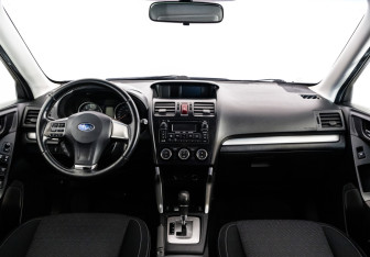 Подержанный автомобиль Subaru Forester Suv 2013 года (12 фото)
