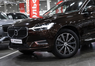 Подержанный автомобиль Volvo XC60 2019 года (2 фото)
