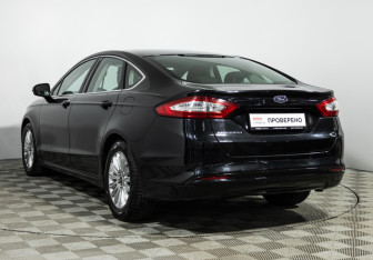 Подержанный автомобиль Ford Mondeo Sedan 2015 года (7 фото)