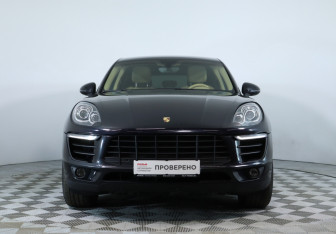 Подержанный автомобиль Porsche Macan 2014 года (2 фото)