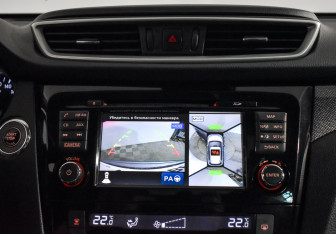 Подержанный автомобиль Nissan X-Trail 2016 года (18 фото)