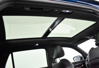 Подержанный автомобиль Geely Monjaro 2023 года (14 фото)