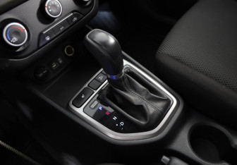 Подержанный автомобиль Hyundai Creta 2018 года (14 фото)