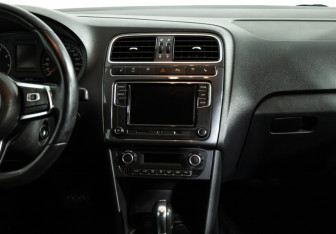 Подержанный автомобиль Volkswagen Polo Sedan 2019 года (14 фото)