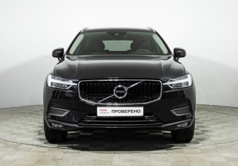 Подержанный автомобиль Volvo XC60 2019 года (2 фото)