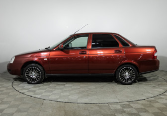 Подержанный автомобиль LADA (ВАЗ) Priora Sedan 2016 года (8 фото)