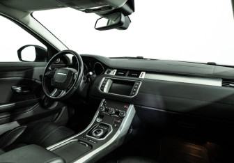 Подержанный автомобиль Land Rover Range Rover Evoque 2017 года (9 фото)