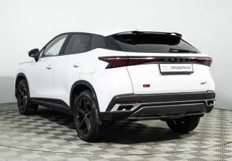 Подержанный автомобиль Omoda C5 2023 года (7 фото)