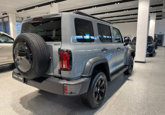 Новый Tank 300 2025 (2 фото)