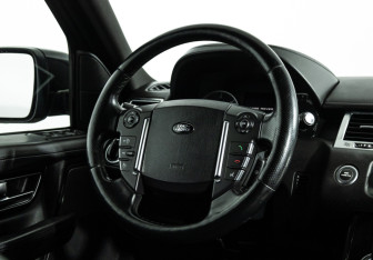 Подержанный автомобиль Land Rover Range Rover Sport 2012 года (15 фото)