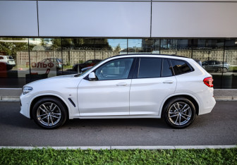 Подержанный автомобиль BMW X3 2019 года (7 фото)