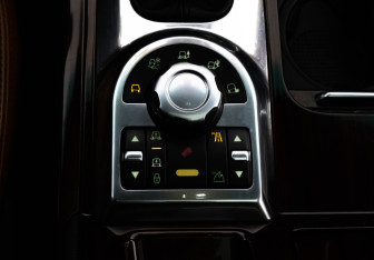 Подержанный автомобиль Land Rover Range Rover 2010 года (19 фото)